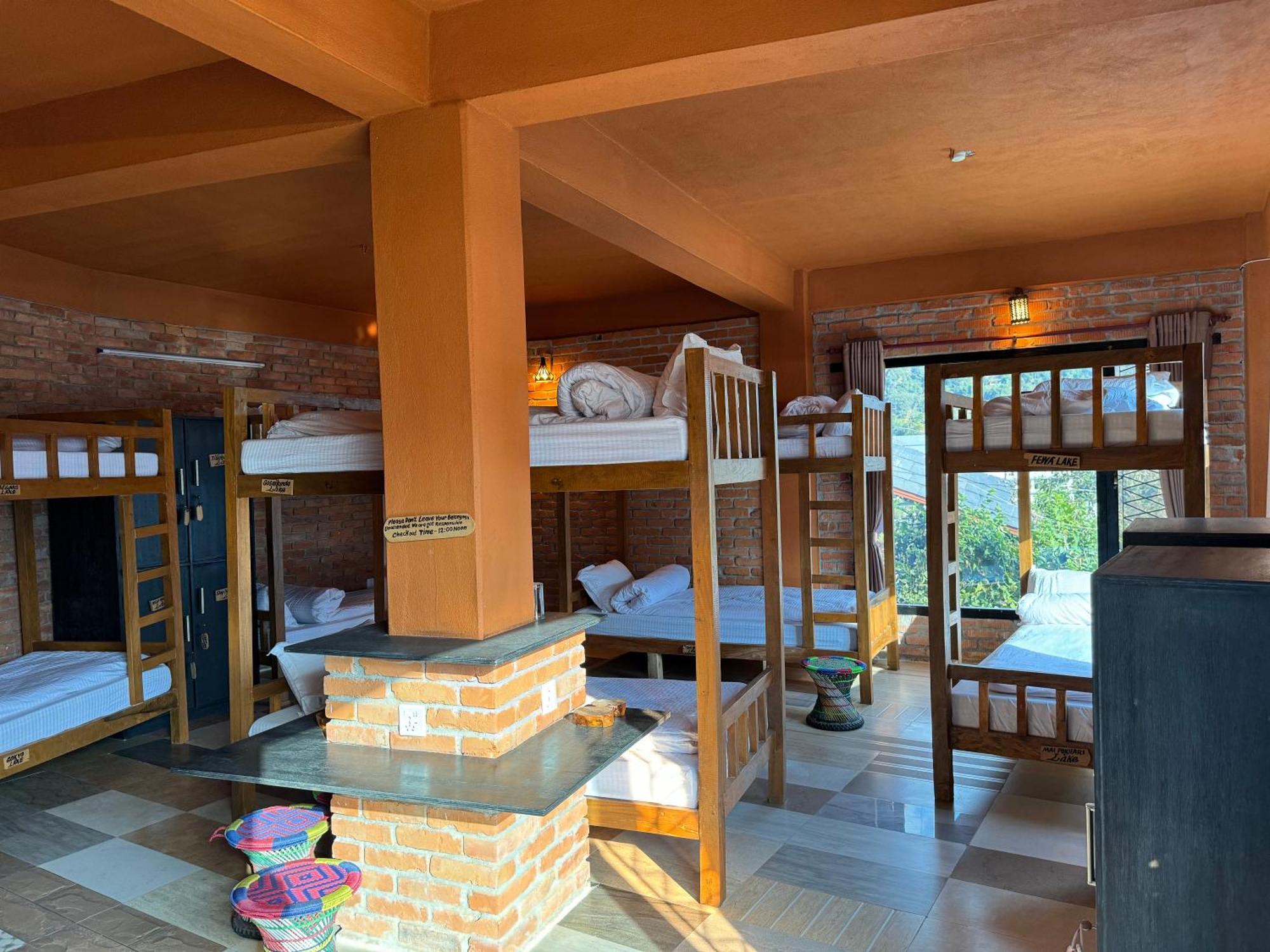 פוקהרה Nar-Bis Hotel מראה חיצוני תמונה